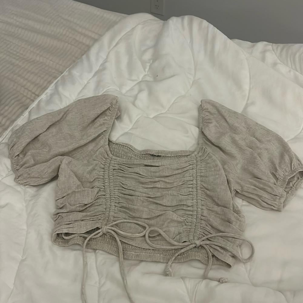 Puff sleeve top